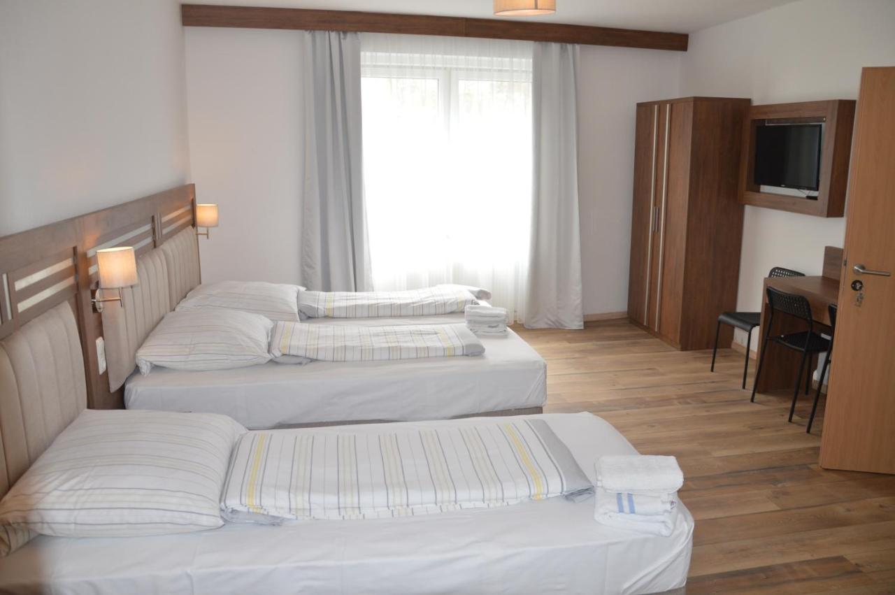 Hotel Colonia ภายนอก รูปภาพ